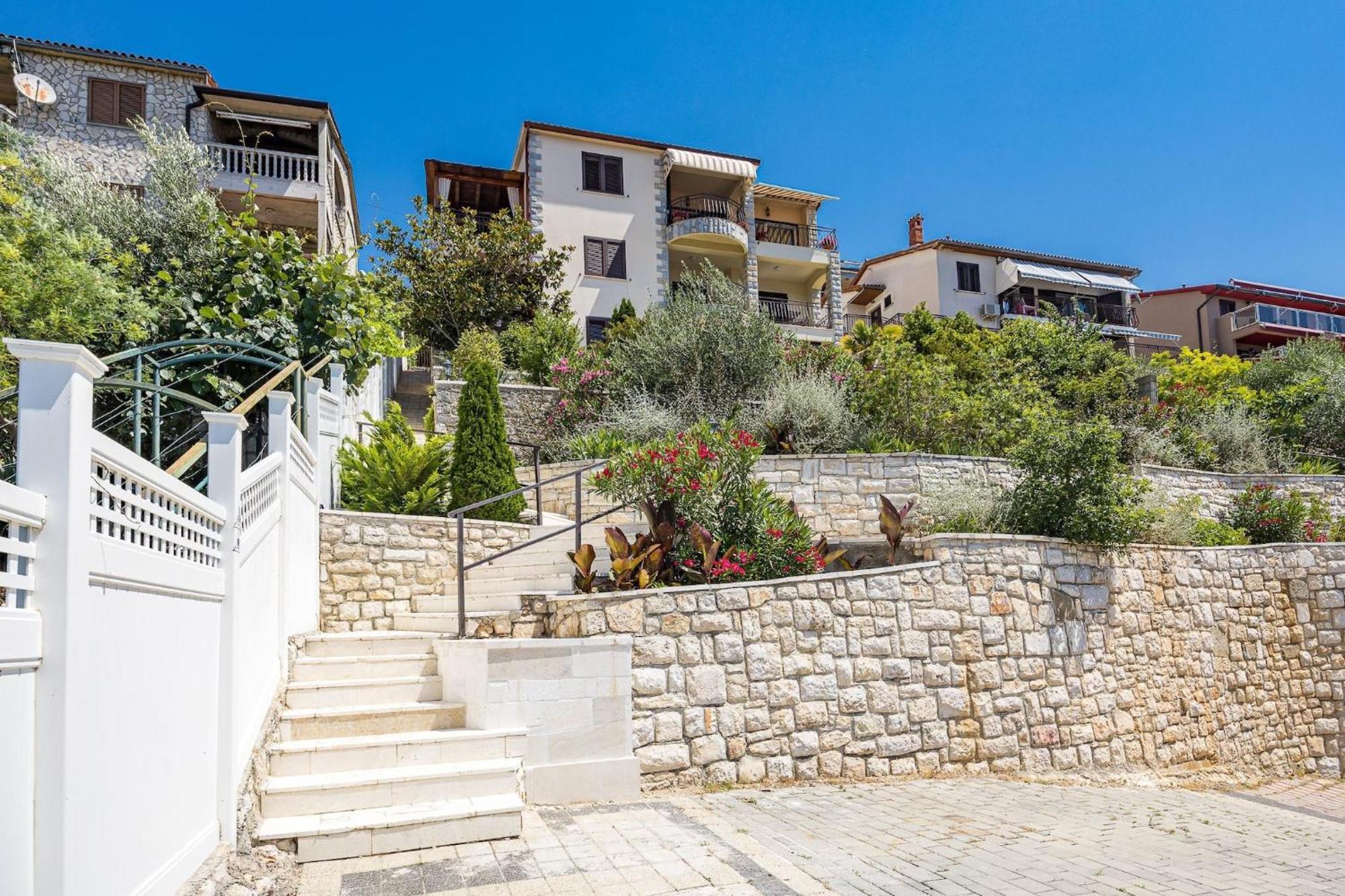 Apartments Lady M Rabac Εξωτερικό φωτογραφία