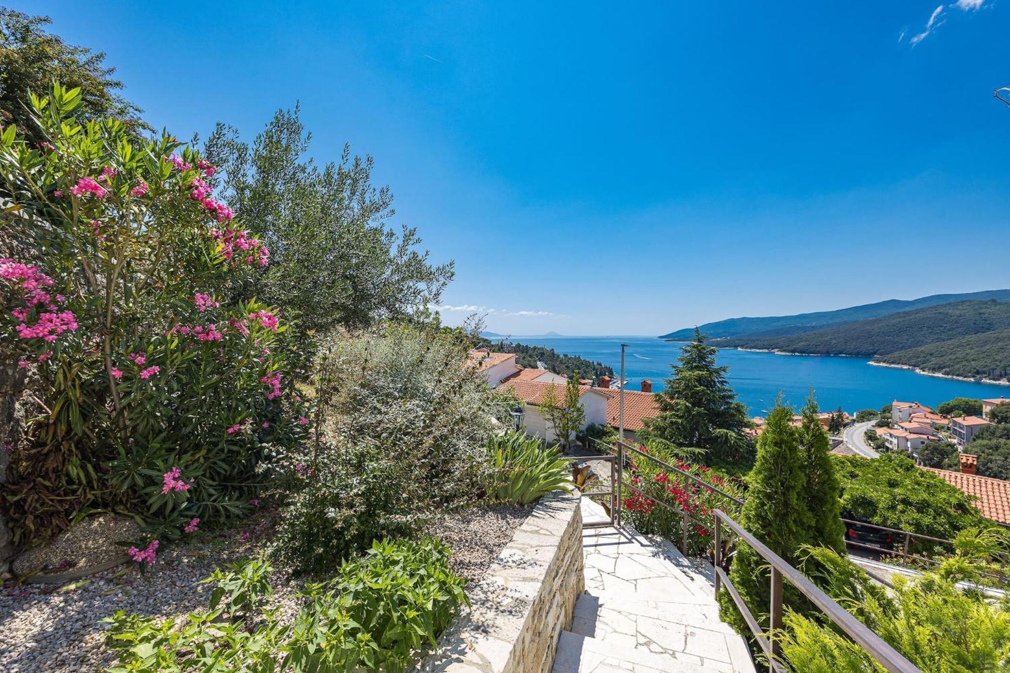 Apartments Lady M Rabac Εξωτερικό φωτογραφία