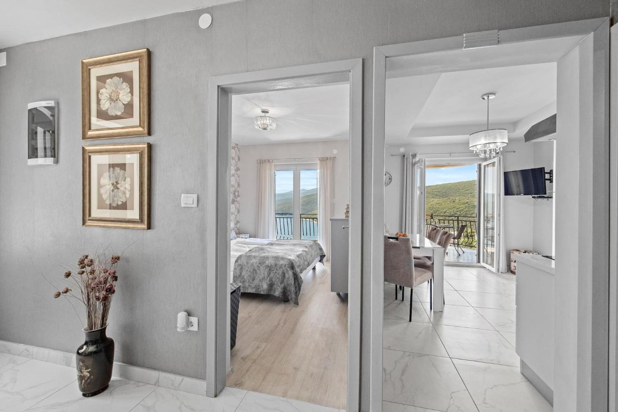 Apartments Lady M Rabac Εξωτερικό φωτογραφία