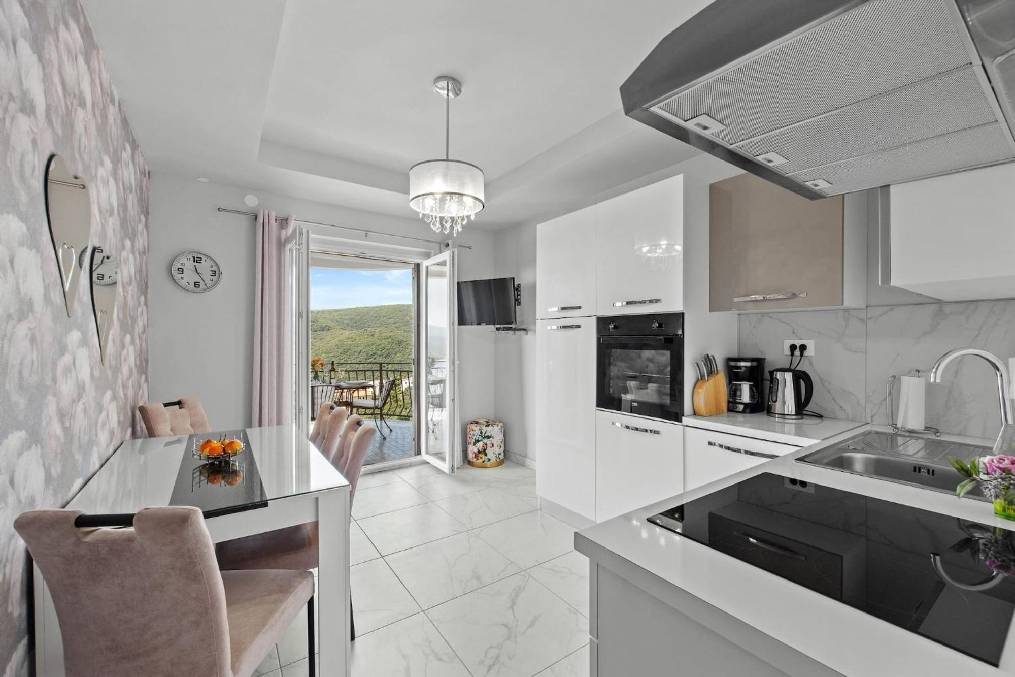 Apartments Lady M Rabac Εξωτερικό φωτογραφία