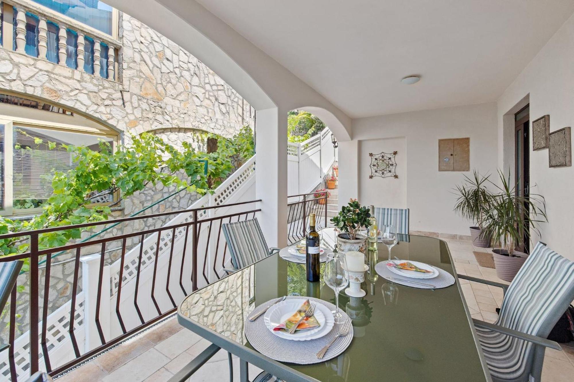 Apartments Lady M Rabac Εξωτερικό φωτογραφία